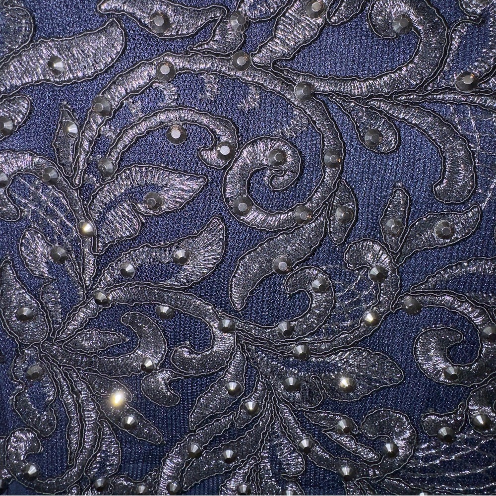 XSCAPE Formal A Line Embroidered Long Evening Gown-Navy/Gunmetal Size 6 NWT. - Picture 7 of 12